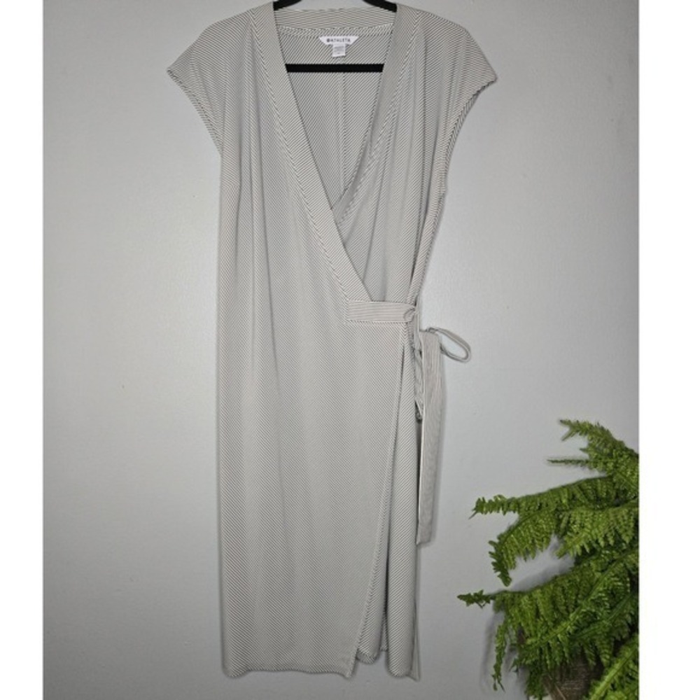 Athleta Newport Wrap Dress Gray White Stripe Midi Career Travel Medium - Picture 2 of 9